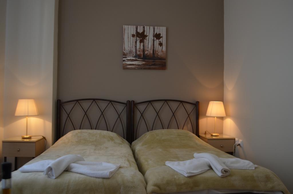 Archontissa Hotel Ermoupoli Bagian luar foto
