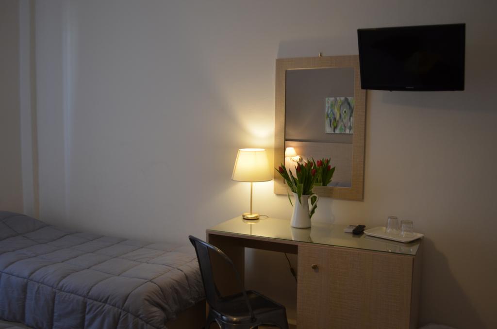 Archontissa Hotel Ermoupoli Bagian luar foto